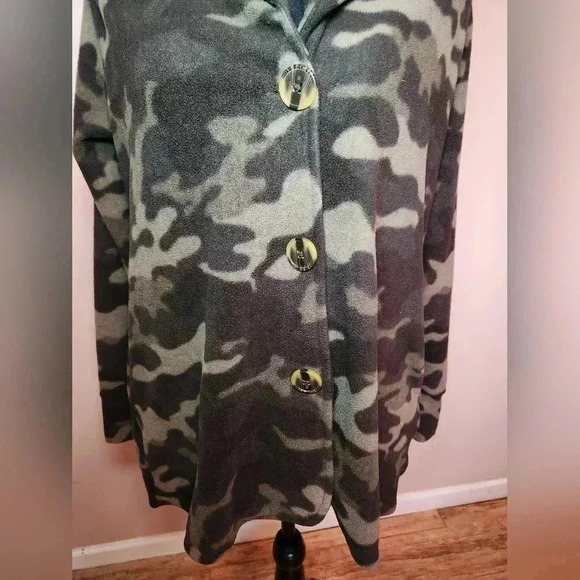 Cuddl Duds Fleecewear Bonded Sherpa Button Front Jacket Olive Camo Womens Small - Picture 2 of 7